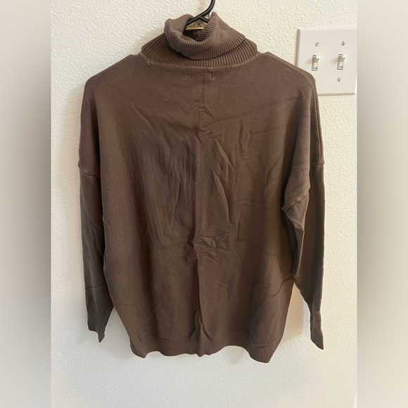 Sweater - Picture 2 of 2